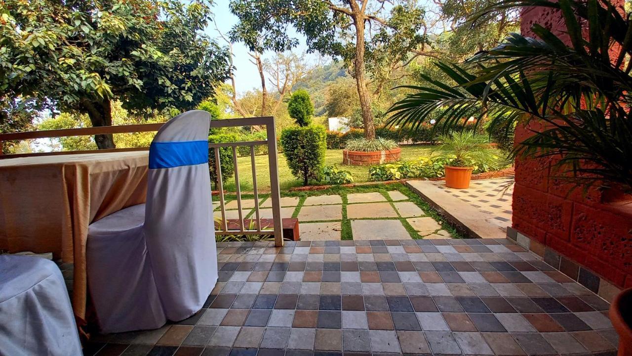Serenity Resort Panhala Luaran gambar