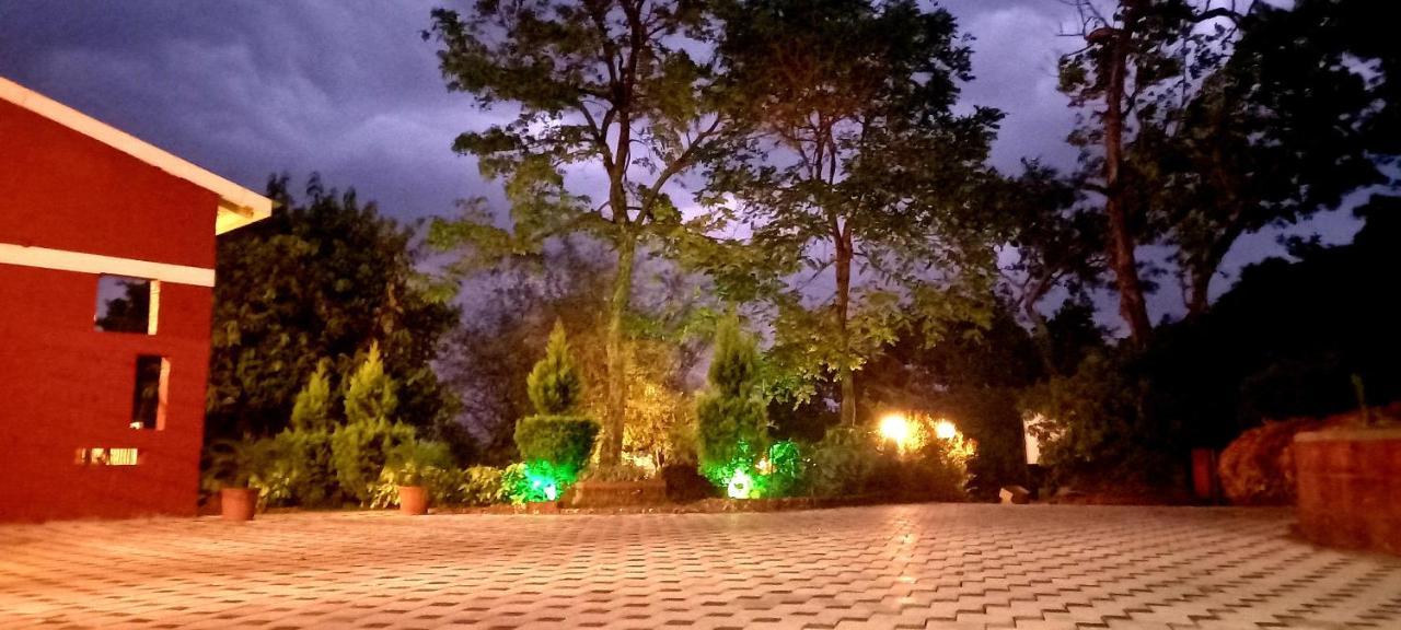 Serenity Resort Panhala Luaran gambar