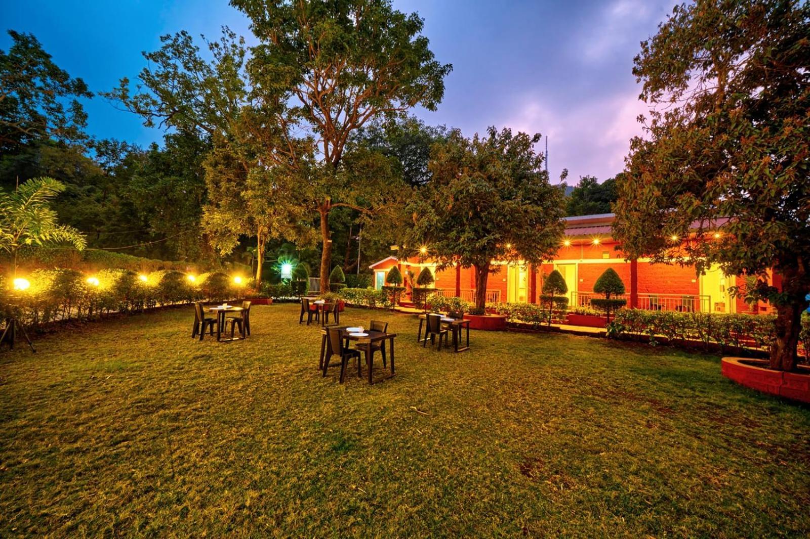 Serenity Resort Panhala Luaran gambar