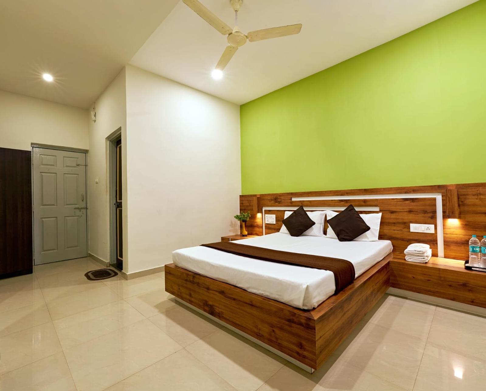 Serenity Resort Panhala Luaran gambar