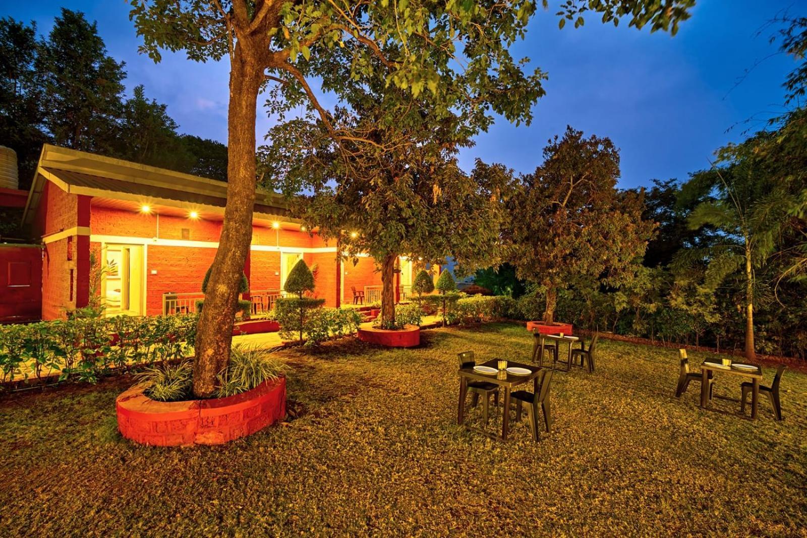 Serenity Resort Panhala Luaran gambar